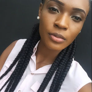 Meet your Posher, Toyin